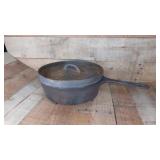 Gate Marked 3 Legged Skillet Embossed Y