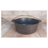 Griswold #9 Dutch Oven 834 Slant Logo Cast Iron