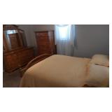 3 Pc Queen Size Oak Set Chest on Chest