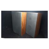 Pair of 4' Speakers No Brand Pair of 4' Speakers No Brand