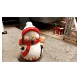 Snowman Cookie Jar (Nicked on the interior lip) Snowman Cookie Jar (Nicked on the interior lip)