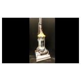 Dyson DC 33 (Needs to be checked) Dyson DC 33 (Needs to be checked)