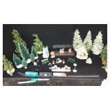 15+pcs Of Foliage, Buildings, Trains & More 15+pcs Of Foliage, Buildings, Trains & More