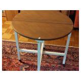 Multiple Pieces of Furniture Lot Multiple Pieces of Furniture Lot