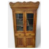 Crowned Hutch w/ Wavy Glass & Ornate Crown