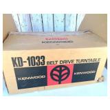Kenwood KD-1033 Turntable Appears New