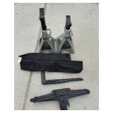 (2) Jacks 3-Ton & Standard Jack