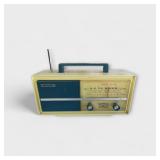 Moore Solid State Transistor Radio Battery or AC