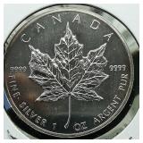 1988 Canada $5 Silver Coin Maple Leaf 1 t oz.