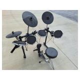 Beringer HDS240 Electric Drums + Symbols & Throne