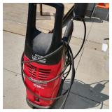 Husky 1750 PSI Powerwasher