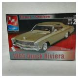 1965 Buick Riviera 1:25 Sealed ERTL AMT Model