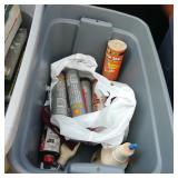 Tote of Grease & Gasket Seal