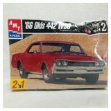 '66 Olds 442 W30 1:25 Sealed ERTL AMT Model