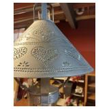 Hanging Metal Heart Lamp
