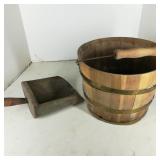 Wooden Pale & Grain Scoop
