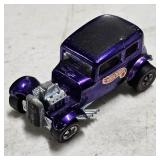 Hot Wheels 1968 Classic '32 Ford Vicky