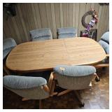Table and (6) Chairs