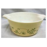 Pyrex Shenandoah Floral Casserole Bowl 475-B 2.5qt