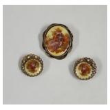 Vintage Porcelain Fragonard Brouch and clip