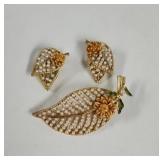 Vintage BSK gold tone  Leaf Faux seed pearls with