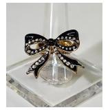 Betsy Johnson black bow rhinestone ring sz 6.5