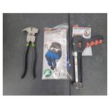 Spring Loaded Hacksaw, Tech Gloves & Fence Tool