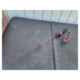 Master 402M RD Fishing Reel with Rod