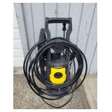 VEVOR 1300 PSI Pressure Washer, Working