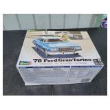 NEW REVELL '76 Ford Gran Torino Model Kit
