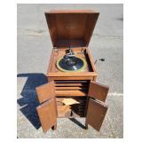 Victor Talking Machine Company Phonograph, Working