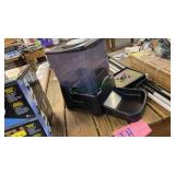 Automatic pet feeder