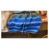 Menï¿½s swimming trunks