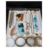 MIXED JEWELRY LOT