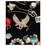 PENDANTS, PINS, ++++ / JEWELRY