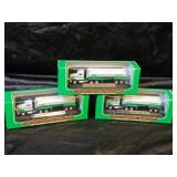1998 TOY HESS TANKER TRUCKS / 3 PCS / NOS