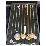 JEWELRY / PENDANT NECKLACES+