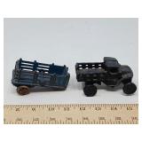 VINTAGE / ANTIQUE CAST IRON TOYS / 2