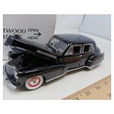 COLLECTIBLE 1941 CADILLAC FLEETWOOD MODEL CAR