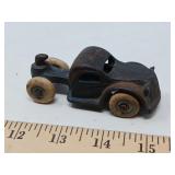 VINTAGE CAST IRON TRUCK (NO TRAILER)