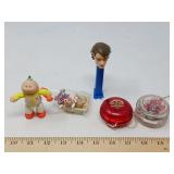 VINTAGE TOYS + ANIKAN SKYWALKER PEZ DISPENSER