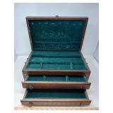 WOODEN JEWELRY BOX / VINTAGE