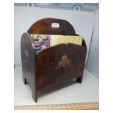 VINTAGE WOOD MAGAZINE RACK +QUILT BOOKS 15X10X18