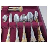 ROYAL ALBERT / FLATWARE W/ BOX