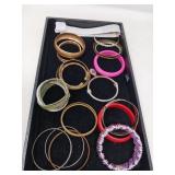 BANGLES AND BANGLES!! JEWELRY LOT