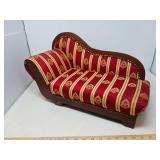 VINTAGE MINIATURE VICTORIAN STYLE CHAISE LOUNGE