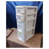 WHITE PLASTIC ORGANIZER DRAWERS