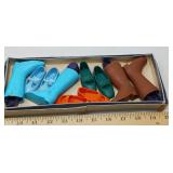 VINTAGE LOT OF DOLL SHOES / 5 PAIRS