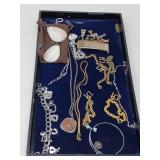 JEWELRY - PRAYING HANDS PENDANT+++