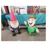 CHRISTMAS HOLIDAY YARD DECOR / INFLATABLE